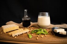 Tempeh, Sojabohnen, Edamame, Sojasauce, Sojadrink, Tofu | © Land schafft Leben